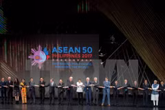 Cumbre de Asia Oriental reafirma importancia de paz y estabilidad en Mar del Este