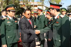 Presidente de Laos aboga por estrechar lazos con Vietnam