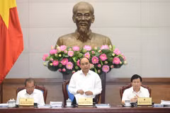  Gobierno vietnamita debate perfeccionamiento legislativo