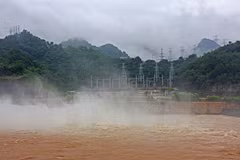 Provincia vietnamita avanza en desarrollo de energías renovables con inversiones extranjeras ​