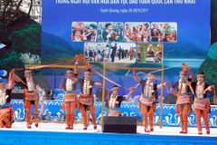  Vietnam promueve desarrollo de cultura de las minorías étnicas
