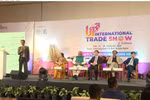 Vietnam y estaddo India debaten cooperación en negocios de seda