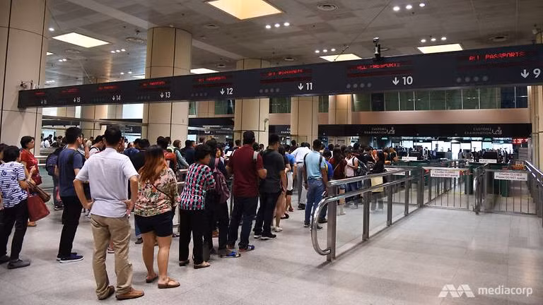 Detendrá Singapur admisión de documentos de viaje colectivo de Malasia ảnh 1