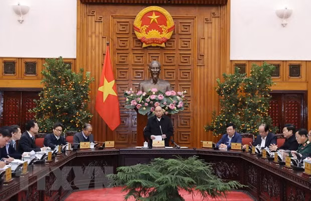 Premier de Vietnam exige medidas para minimizar impacto de coronavirus en economía ảnh 1