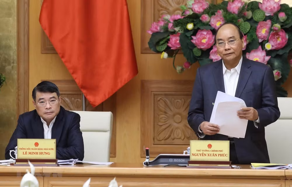 Premier de Vietnam ordena contramedidas más estrictas contra COVID-19 ảnh 1
