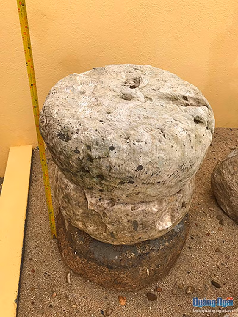 Descubren en Vietnam artefactos de la cultura Cham con mil años de antigüedad ảnh 1