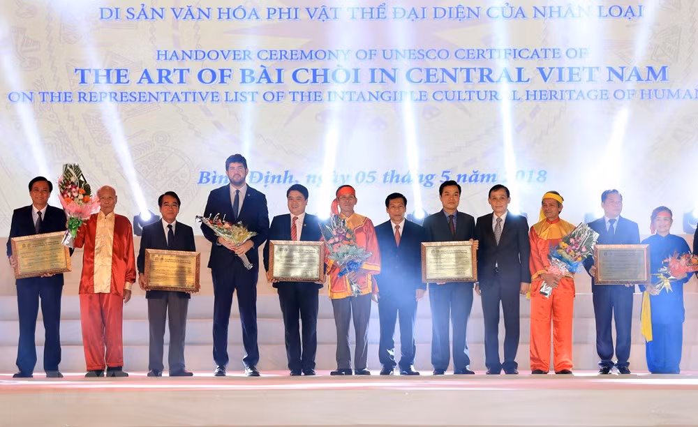 Arte vietnamita de Bai Choi recibe reconocimiento de Patrimonio Cultural Intangible de la Humanidad ảnh 1 Arte vietnamita de Bai Choi recibe reconocimiento de Patrimonio Cultural Intangible de la Humanidad ảnh 1