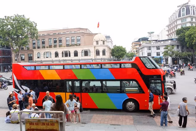 Autobuses de dos pisos recorrerán las calles de Hanoi este mes ảnh 1