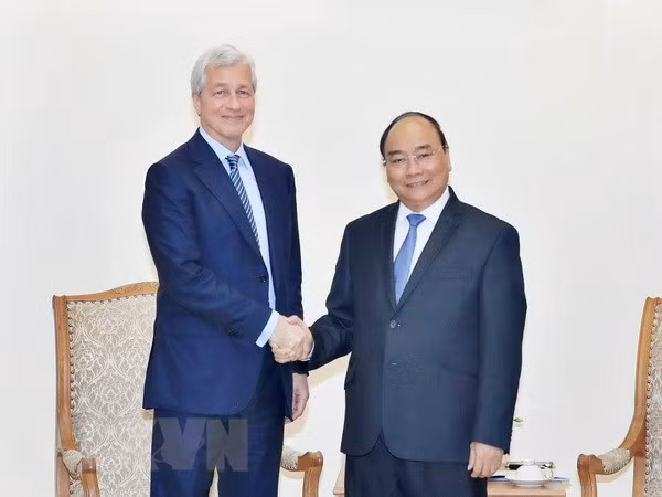 Vietnam saluda inversiones estadounidenses en sector financiero, dice Premier ảnh 1