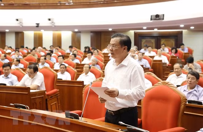 Reforma salarial, tema candente en el séptimo pleno del Partido Comunista de Vietnam ảnh 1 Reforma salarial, tema candente en el séptimo pleno del Partido Comunista de Vietnam ảnh 1