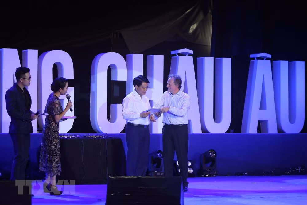 Vietnam es pilar en política de UE hacia Sudeste de Asia, afirma embajador ảnh 1