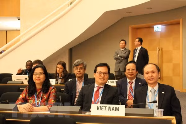 Vietnam adopta medidas concretas hacia la cobertura universal de salud ảnh 1 Vietnam adopta medidas concretas hacia la cobertura universal de salud ảnh 1