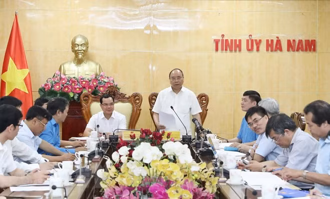Premier Xuan Phuc elogia avances socioeconómicos de Ha Nam ảnh 1