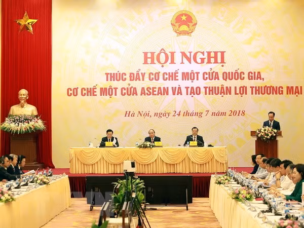 Premier vietnamita insta a promover la implementación del mecanismo de ventanilla única ảnh 1