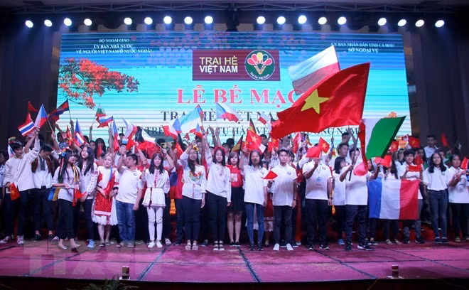 Inauguran Campamento de Verano en Vietnam para jóvenes residentes en el exterior ảnh 1