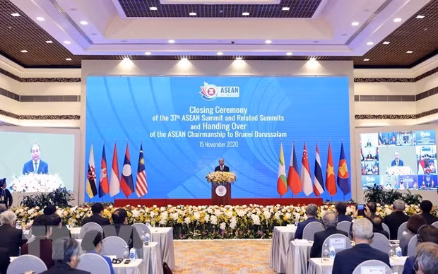 Prensa internacional impresiona por el desempeño de Vietnam del papel de Presidente de la ASEAN ảnh 1