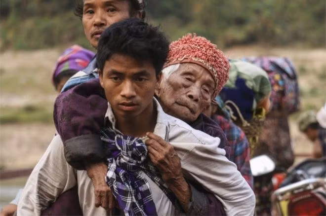 Myanmar: Miles de personas huyen por nuevos conflictos en estado de Kachin ảnh 1