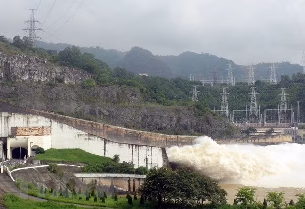 Gobierno aprobó proyecto de expansión de la planta hidroeléctrica Hoa Binh ảnh 1