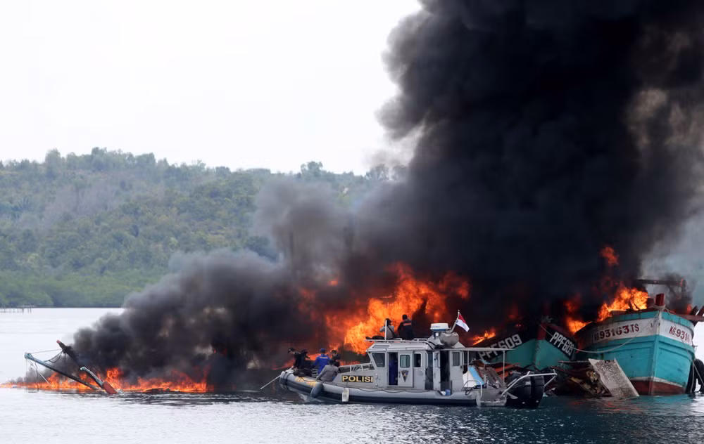 Indonesia detiene 26 barcos por pesca ilegal en lo que va de año ảnh 1
