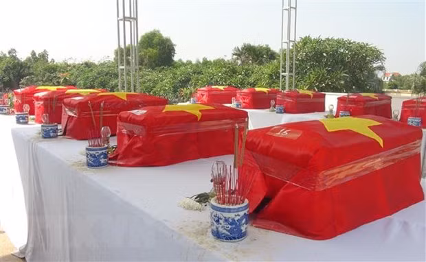Exhuman restos de soldados vietnamitas caídos en Camboya ảnh 1 Exhuman restos de soldados vietnamitas caídos en Camboya ảnh 1