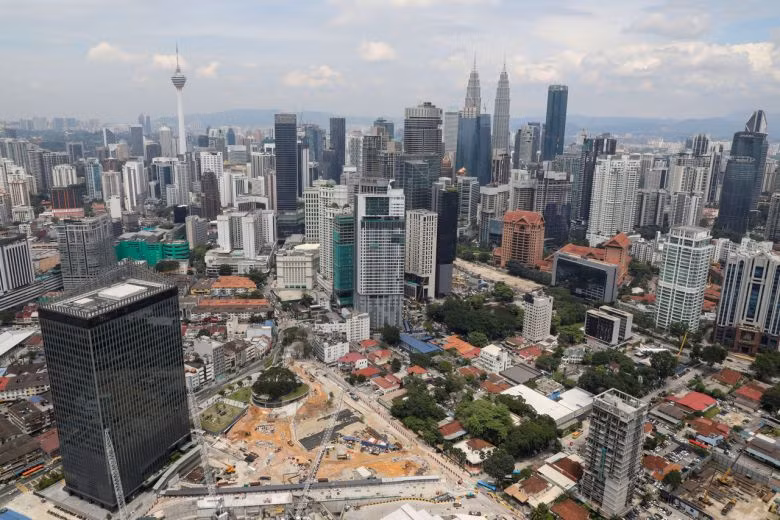 Malasia baja las tasas de interés a niveles récord ảnh 1
