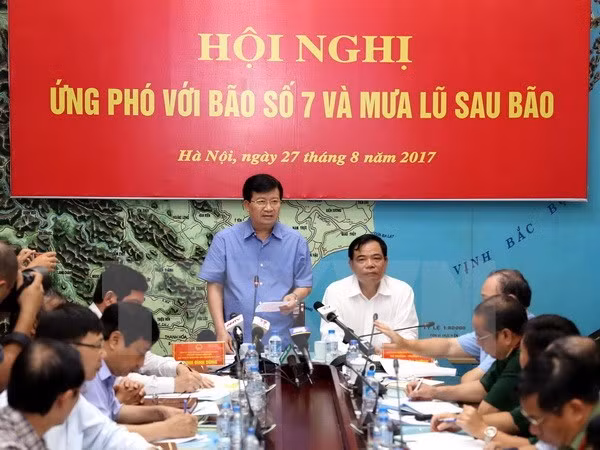Vicepremier vietnamita orienta labores de prevención de inundaciones ảnh 1