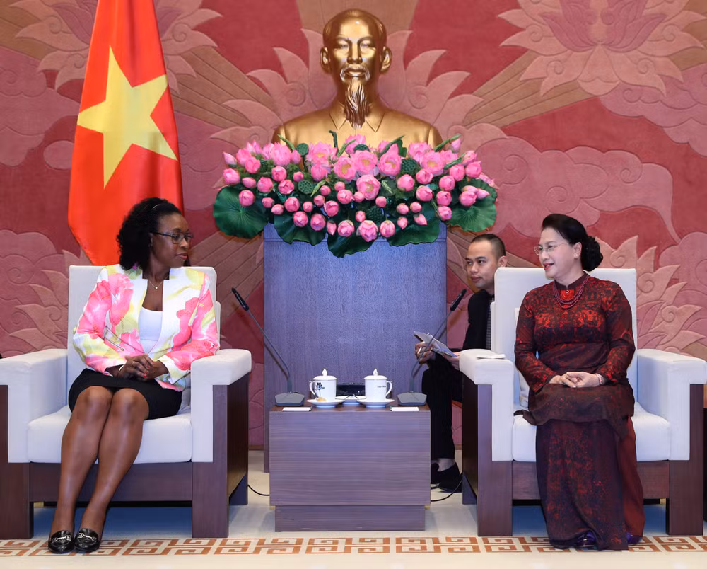 Vietnam fortalece nexos con Cuba y Mozambique ảnh 2 Vietnam fortalece nexos con Cuba y Mozambique ảnh 2