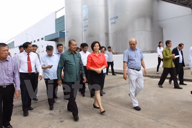 Laos aspira a incremento de inversiones de Vinamilk ảnh 1