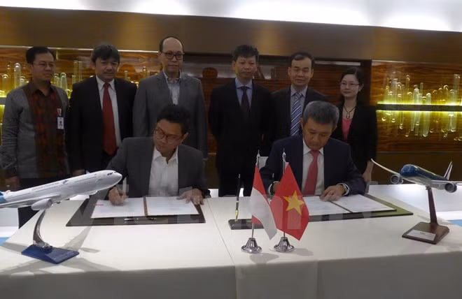 Vietnam Airlines y Garuda Indonesia amplían cooperación ảnh 1