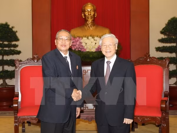 Fortalecen nexos partidistas Vietnam-Camboya ảnh 1 Fortalecen nexos partidistas Vietnam-Camboya ảnh 1
