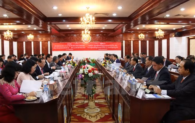 Ciudad Ho Chi Minh y Vientiane fomentan colaboración ảnh 1