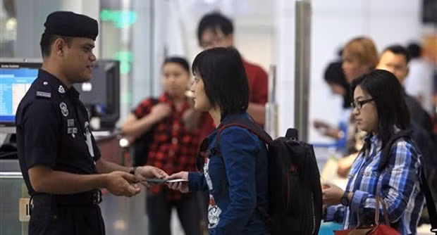 Malasia establece sistemas electrónicos para reclutar trabajadores extranjeros ảnh 1