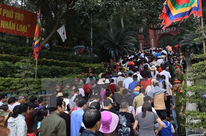 Vietnamitas en Alemania rinden tributo a los reyes Hung ảnh 1