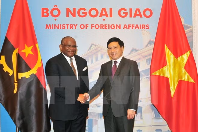 Vietnam reitera importancia de los nexos con Angola ảnh 1