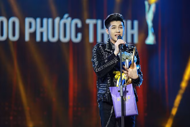 Premios “Dedicación” honran a jóvenes talentos musicales de Vietnam ảnh 4