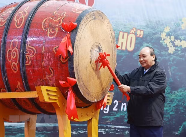 Presidente de Vietnam lanza campaña de siembra primaveral de árboles ảnh 1