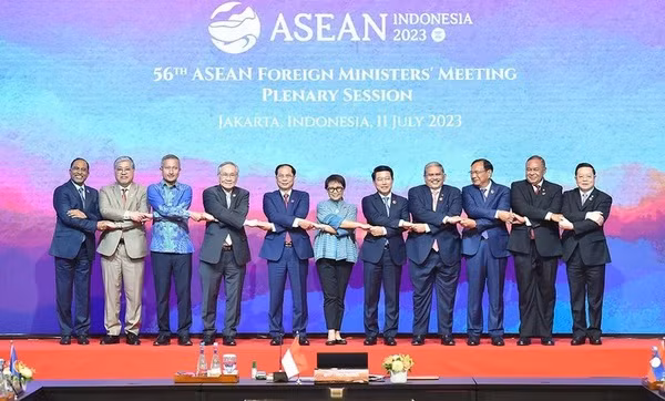 Aprecian aportes de Vietnam a construcción de la Comunidad de ASEAN ảnh 2