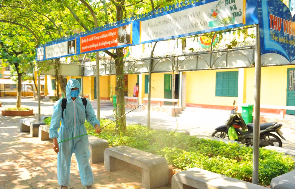 Vietnam suma 11 días sin nuevos casos de infección comunitaria de COVID-19 ảnh 1
