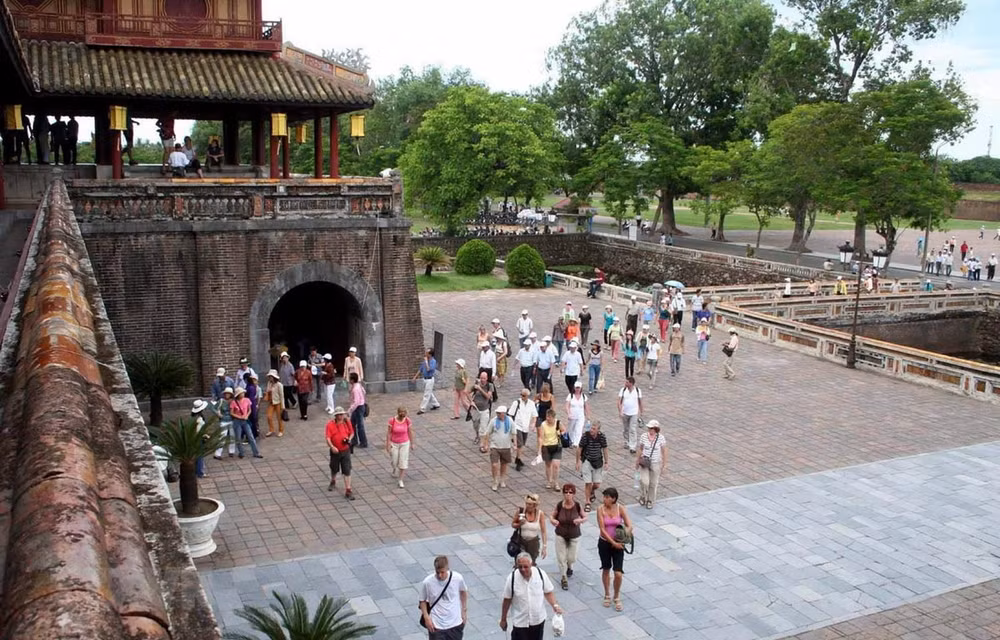 Vietnam prevé recuperación de servicios turísticos y hoteleros tras pandemia de COVID-19 ảnh 1
