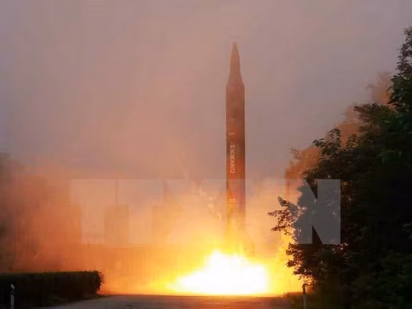 Vietnam preocupado por lanzamiento de misiles efectuado por Corea del Norte ảnh 1 Vietnam preocupado por lanzamiento de misiles efectuado por Corea del Norte ảnh 1