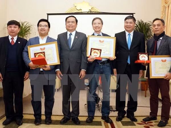Reiteran apoyo a inversiones de vietnamitas radicados en ultramar ảnh 1