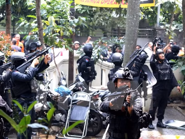 Indonesia detiene a seis presuntos terroristas ảnh 1 Indonesia detiene a seis presuntos terroristas ảnh 1