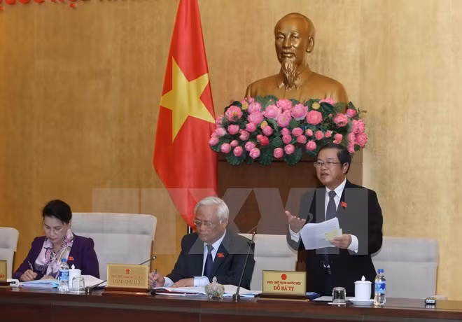 Comité del Parlamento vietnamita continúa debates sobre proyectos legales ảnh 1