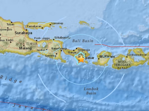 Terremoto en Indonesia deja cuatro heridos, de ellos tres niños ảnh 1