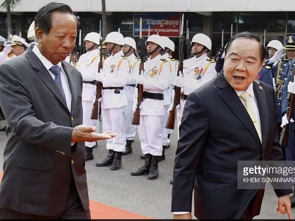 Ejércitos de Tailandia y Camboya instalarán línea telefónica directa ảnh 1