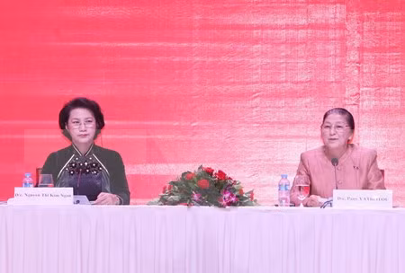 Presidenta parlamentaria de Laos visitará Vietnam ảnh 1