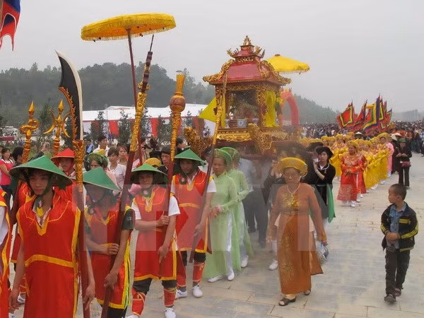 Gran concurrencia a festival Tay Thien, uno de los mayores en el norte de Vietnam ảnh 1 Gran concurrencia a festival Tay Thien, uno de los mayores en el norte de Vietnam ảnh 1