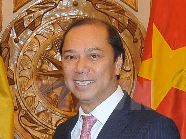 Vicecanciller vietnamita concluye visita de trabajo a UE ảnh 1