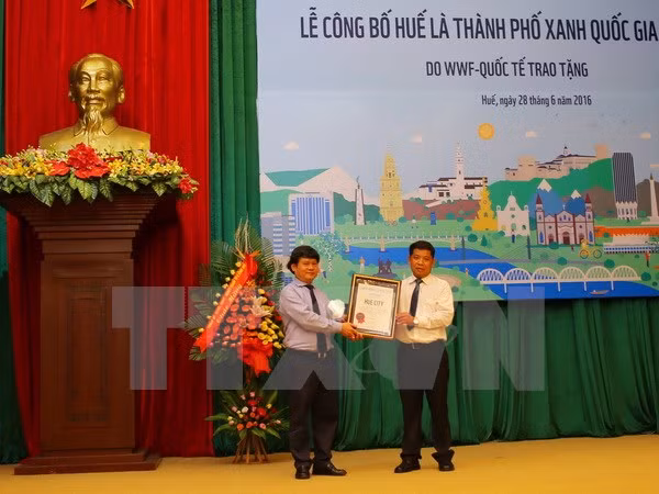 Antigua ciudadela vietnamita de Hue honrada como ciudad de Hora del Planeta ảnh 1