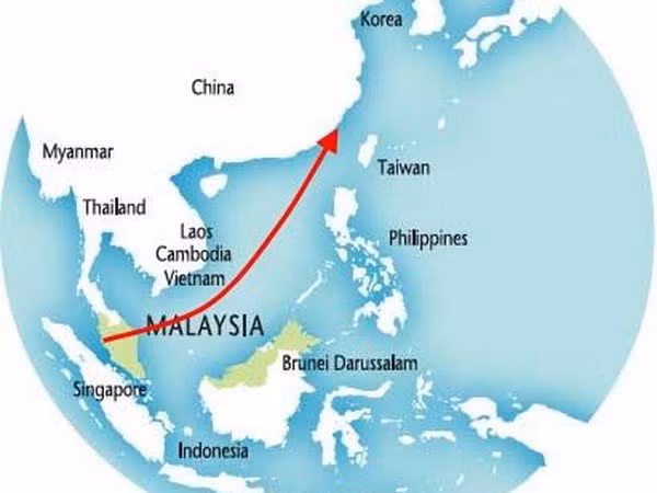 Malasia y China abrirán nueva marítima para impulsar relaciones económicas ảnh 1